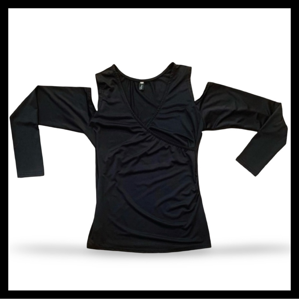 Black Stretch Top With Cut Out Shoulder Detail NWT